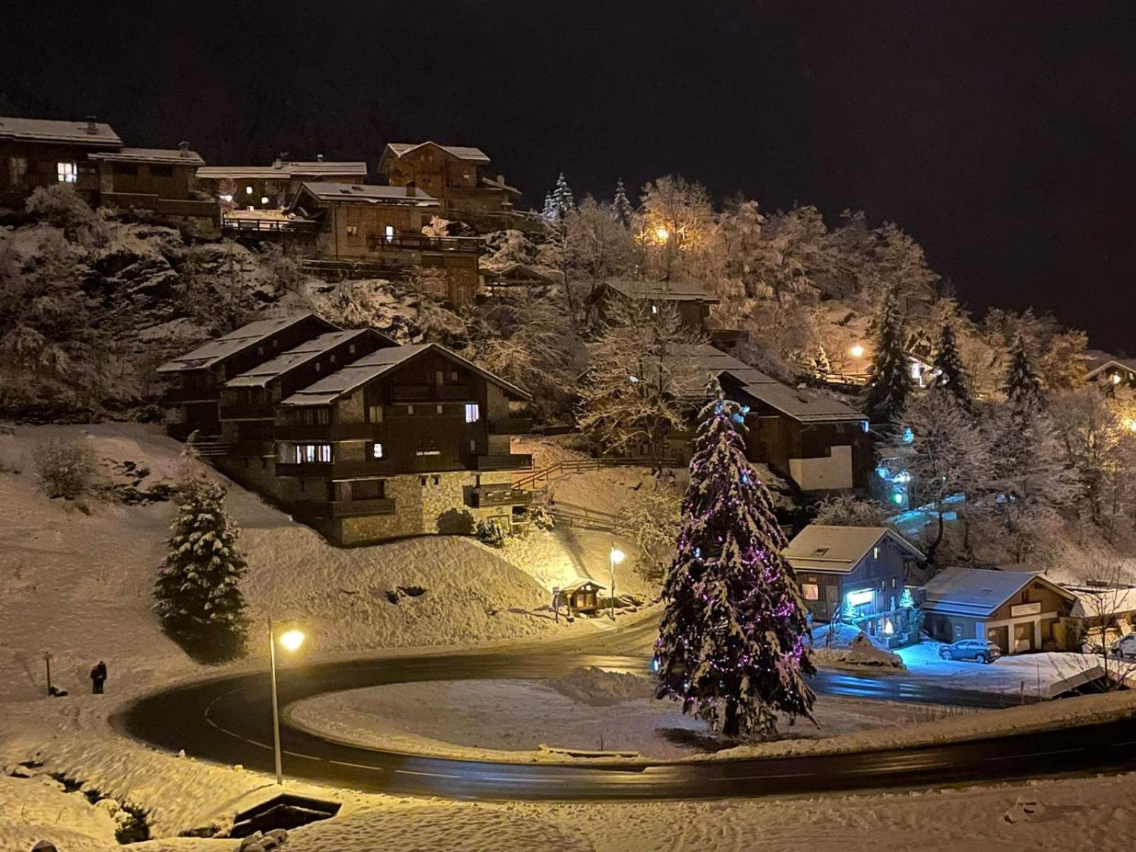 Chalet Les Avernes - Champagny En Vanoise, Domaine La Plagne Paradiski Luaran gambar
