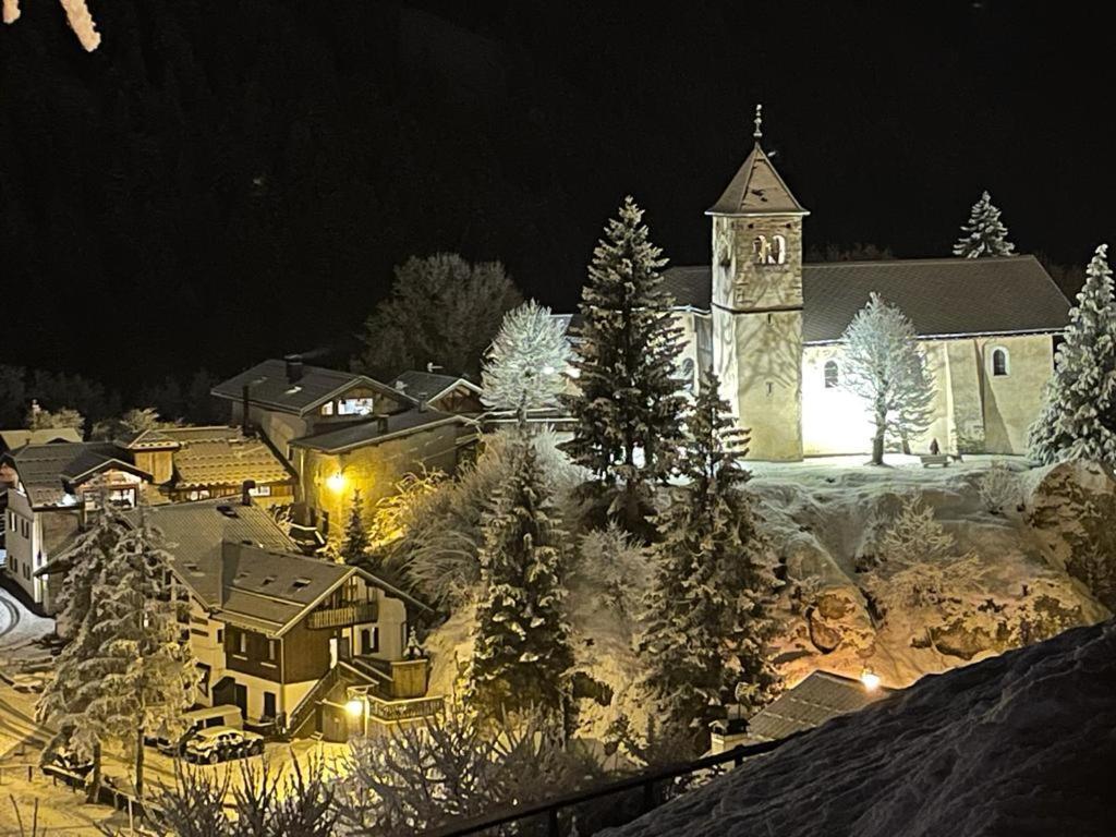 Chalet Les Avernes - Champagny En Vanoise, Domaine La Plagne Paradiski Luaran gambar
